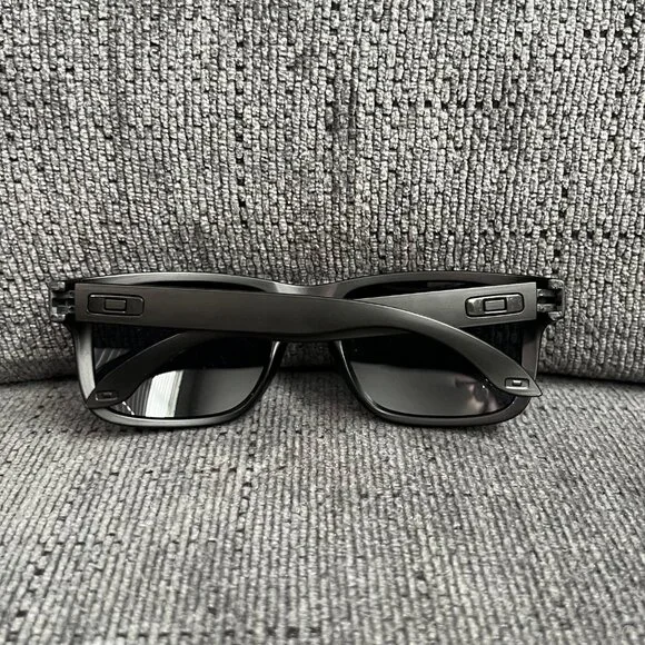 Oakley Holbrook Sunglasses 009102 Black Lenses-Black Matte Frame - Picture 14 of 14